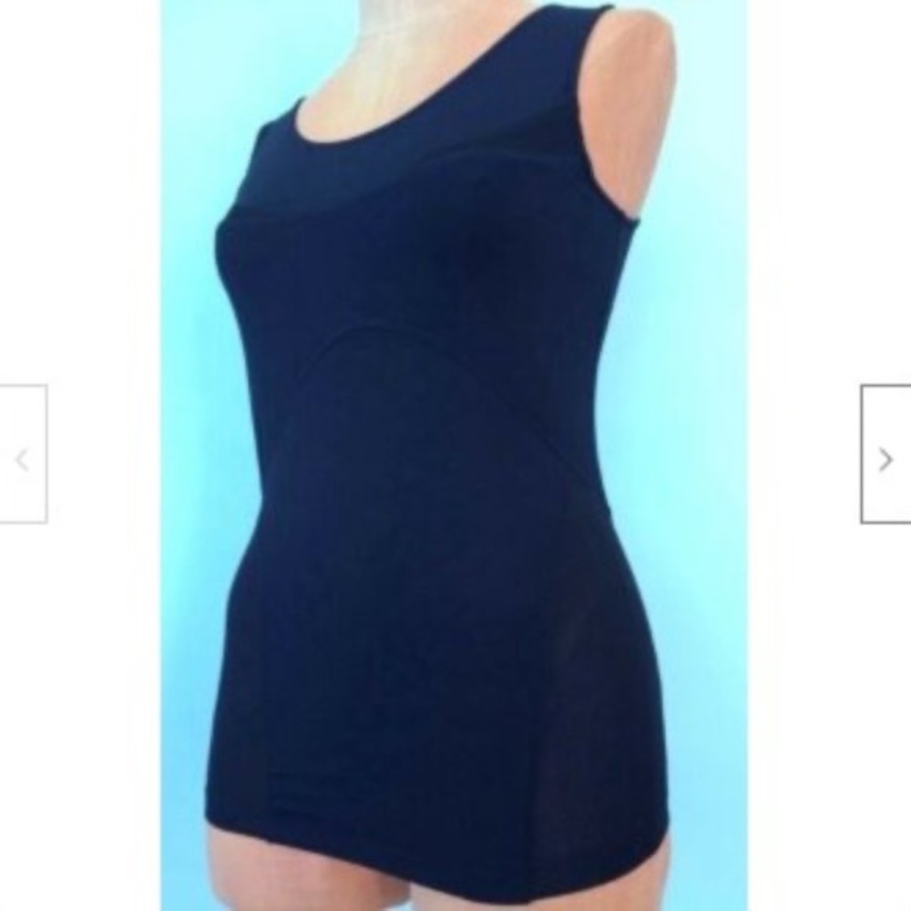 Womens Equinox Athletic Top Sleeveless Stretch M